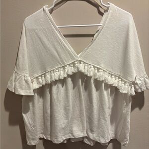 Women’s crop white top size XS but oversized!